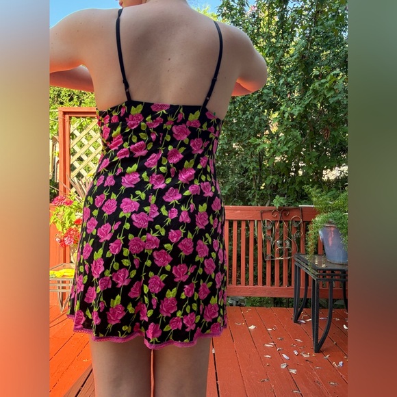 Betsey Johnson Black and Pink Floral Chemise - Picture 3 of 5